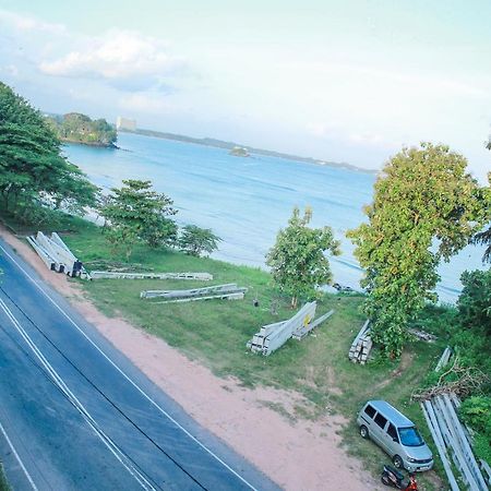 Htn Bay Resort Weligama Buitenkant foto