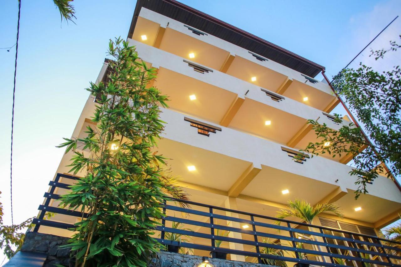 Htn Bay Resort Weligama Buitenkant foto