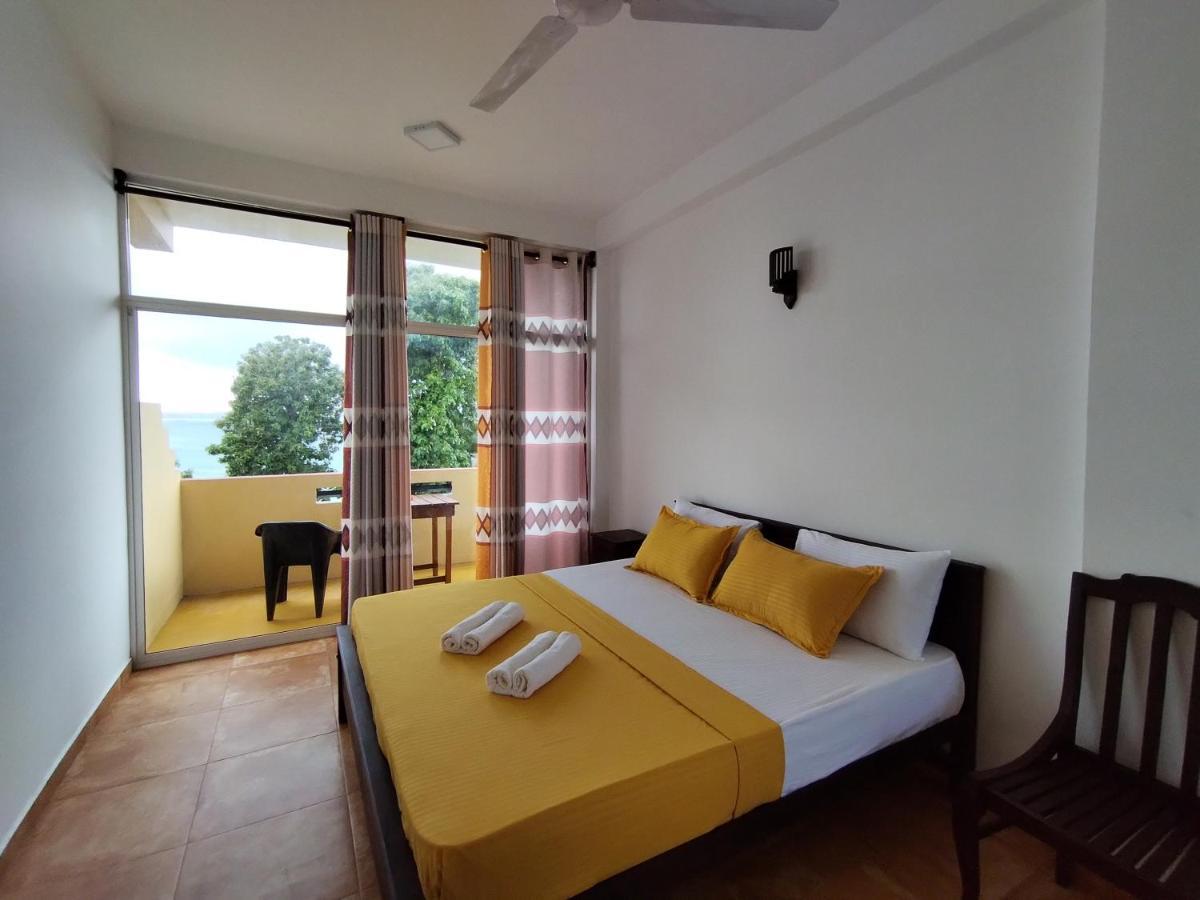 Htn Bay Resort Weligama Buitenkant foto