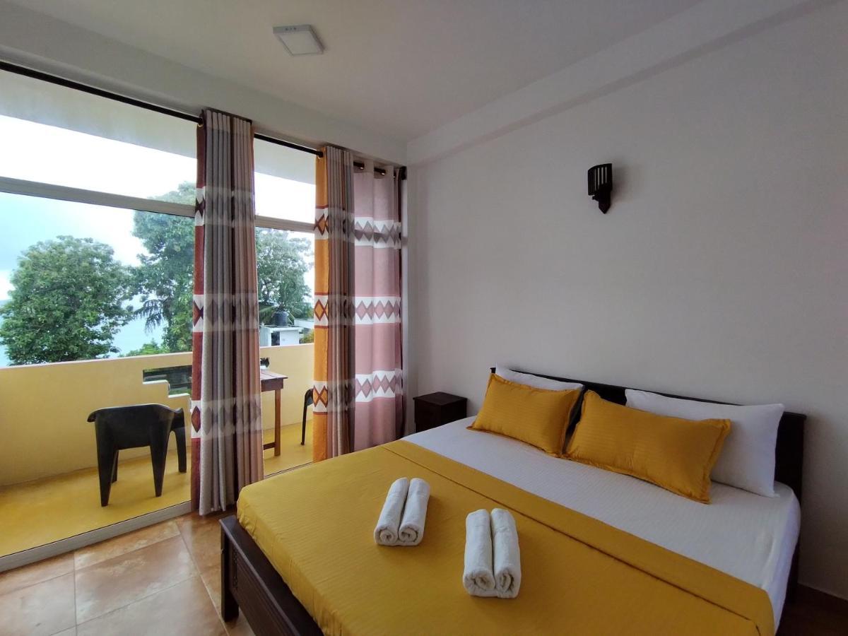Htn Bay Resort Weligama Buitenkant foto