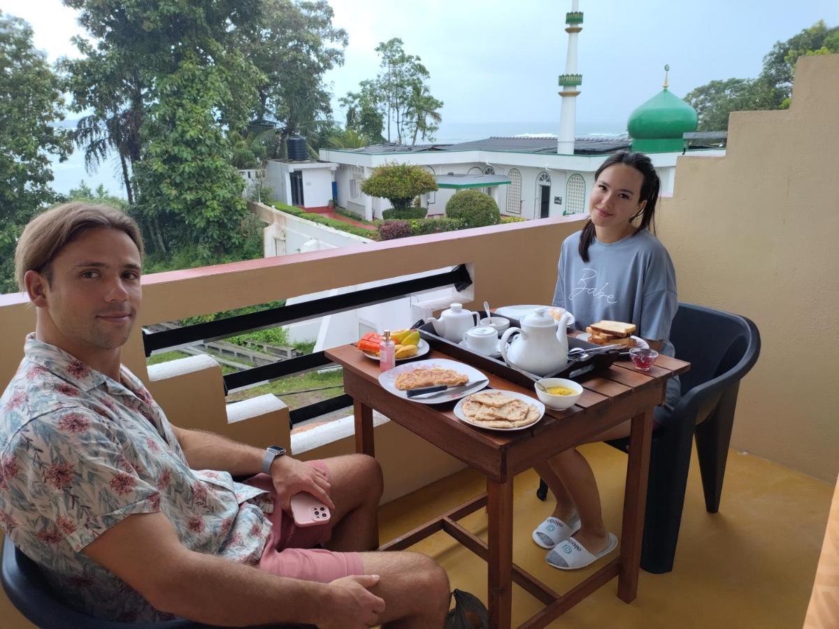 Htn Bay Resort Weligama Buitenkant foto